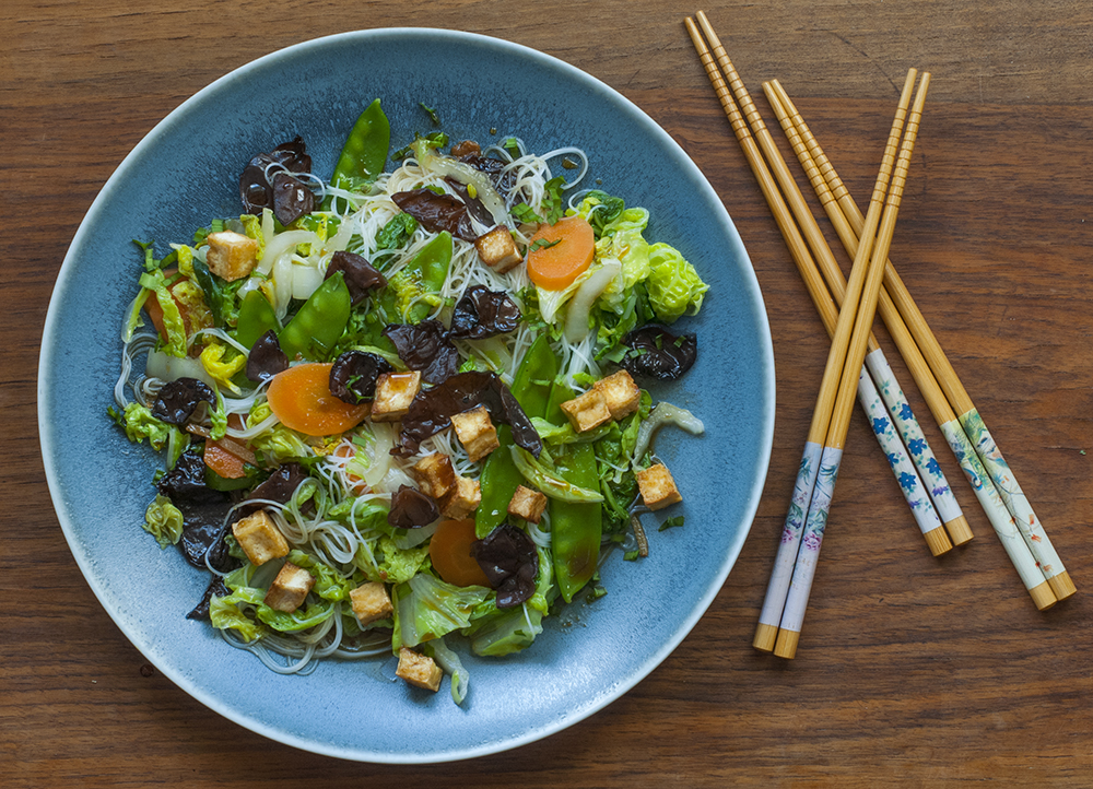 Vegetable Noodles with Wood Ears